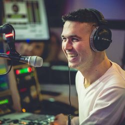 Lundi 8 Février Keen'V - C Cauet sur NRJ