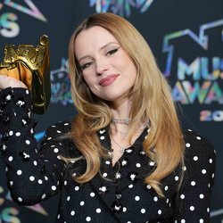 Angèle - Photocall des NRJ Music Awards 2022