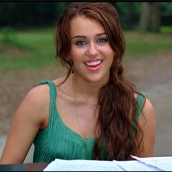 Miley Cyrus brune