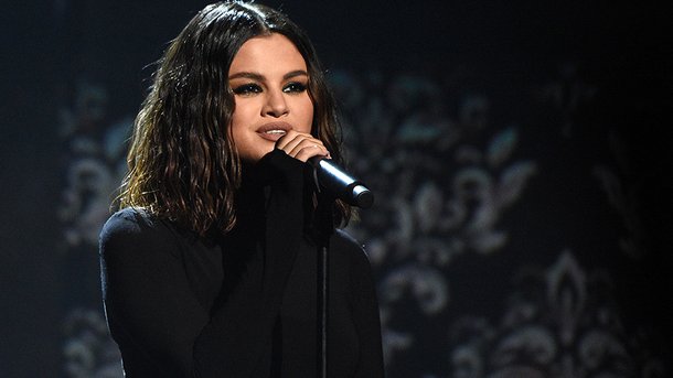 Selena Gomez critiquée après son live aux American Music Awards 2019