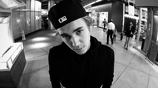 Justin Bieber a un nouveau compagnon!