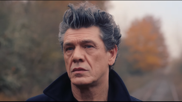 "Le Train" : découvrez le nouveau clip de Marc Lavoine avec Virginie Ledoyen