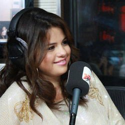 émission du lundi 3 septembre avec Selena Gomez