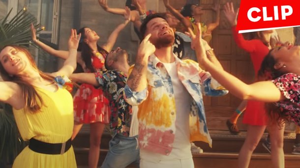 Keen'V positif et motivé dans le clip de «Je garde le sourire»