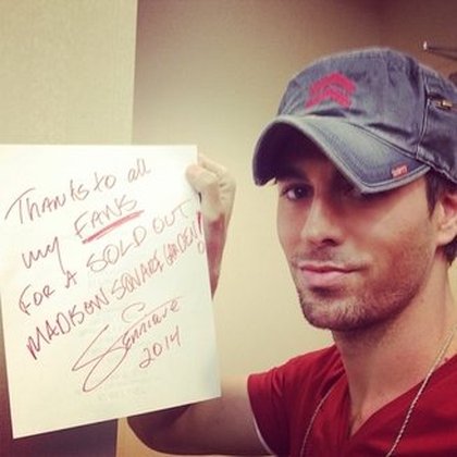 Enrique Iglesias : At NRJ in France with @cauetofficiel