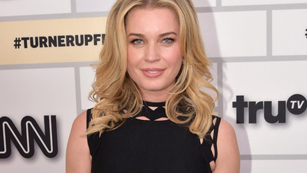 Rebecca Romijn : gros changement capillaire?