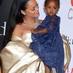 Rihanna et Royalty, la fille de Chris Brown au Diamond Ball