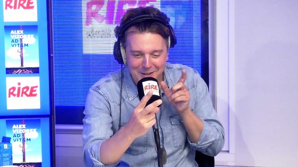 Alex Vizorek raconte son court-métrage avec des marionnettes de doigts !