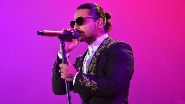 Maluma: l'artiste s'offre la présence du footballeur Ronaldinho pour un clip!