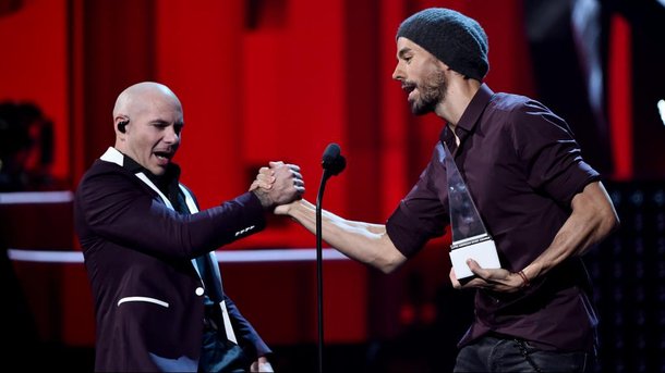 "I Like How It Feels", "Move To Miami", "I'm a Freak": les duos de choc de Enrique Iglesias et Pitbull