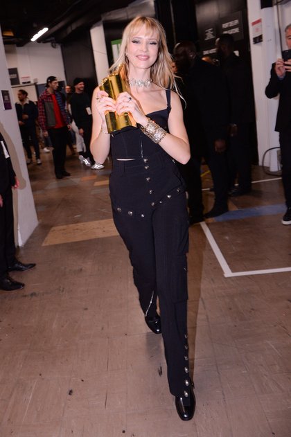 Angèle - Backstage NRJ Music Awards 2019