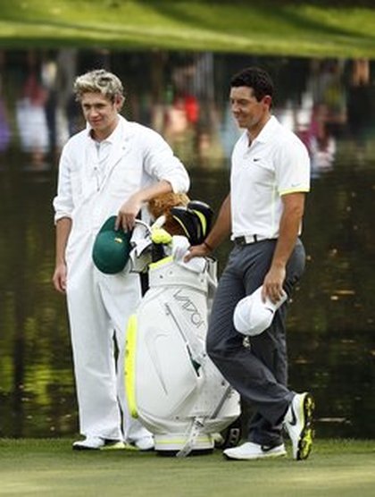 Niall Horan sur un parcours de golf