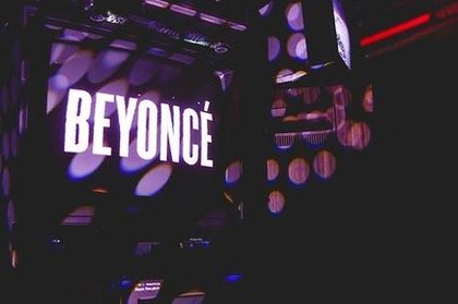 Beyoncé fête la sortie de son nouvel album