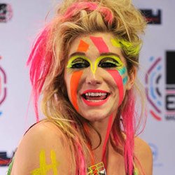 Ke$ha domine Lady GaGa et Eminem