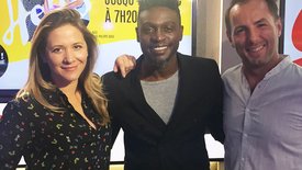 [Replay] Corneille : découvrez sa session acoustique dans le Réveil Chérie