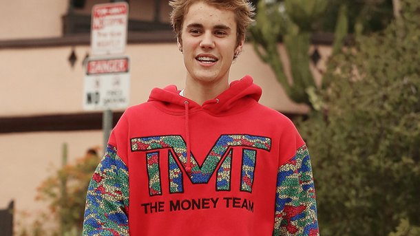 Justin Bieber décroche son premier numéro un au Billboard Hot R&B/Hip-Hop!