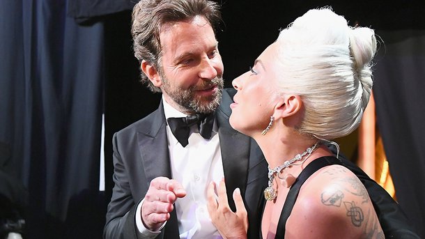 Lady Gaga dément les rumeurs de couple avec Bradley Cooper