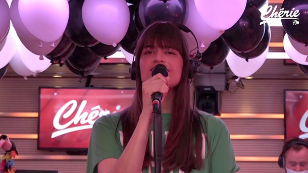 CLARA LUCIANI "Le Reste" en live dans Le Réveil Chérie