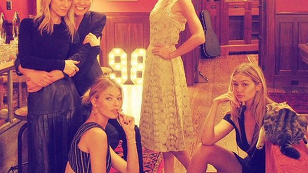 Taylor Swift : week-end entre copines!