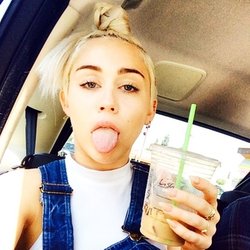 Miley Cyrus: datcunt @leesaamaree