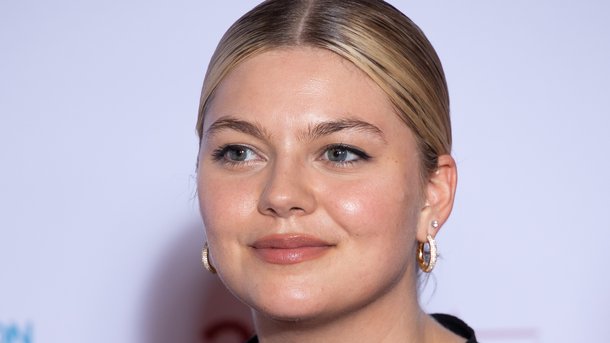 Louane dévoile la réédition de «Sentiments»