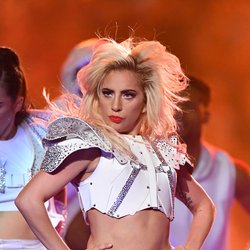 Lady Gaga sur scène à la mi-temps du Superbowl 2017