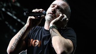 "Tutte storie", l'album rock d'Eros Ramazzotti