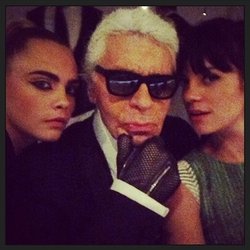 Cara Delevingne ‏: Dinner dates @karllagerfeld @lilyallen @fendi