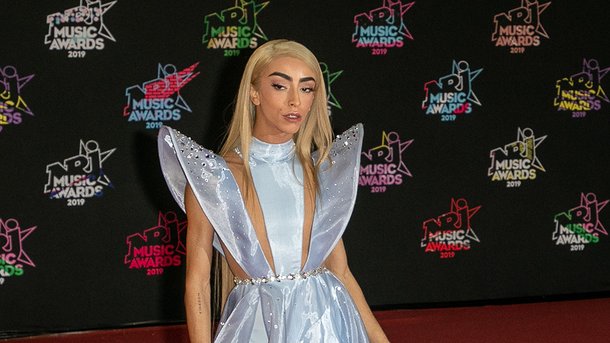 Bilal Hassani dévoile les coulisses du clip de «Dead Bae»