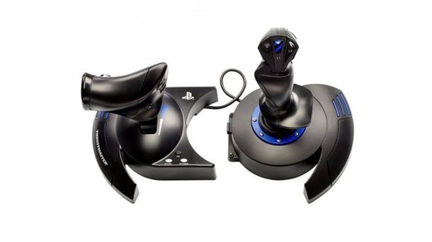 T. Flight Hotas 4 : le premier joystick officiel PS4 !