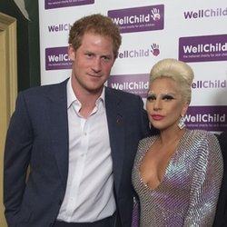 Lady Gaga et Tony Bennett rencontrent le Prince Harry
