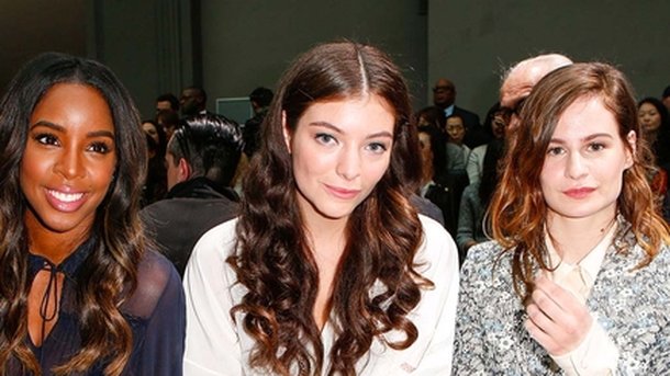 Christine and The Queens : rencontre avec Lorde à Paris!