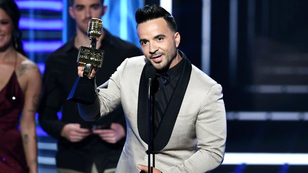 Luis Fonsi vs Maluma: le match