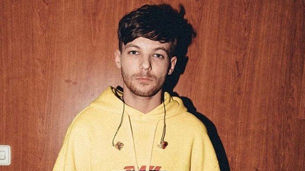 Louis Tomlinson: son hommage poignant à sa mère dans son nouveau hit «Two of Us»