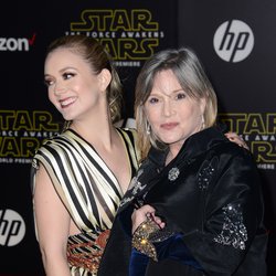 Billie Catherine Lourd et Carrie Fisher à la première mondiale de Star Wars Episode VII à Los Angeles
