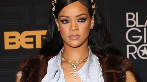 Rihanna va lancer une ligne complète de maquillage avec LVMH