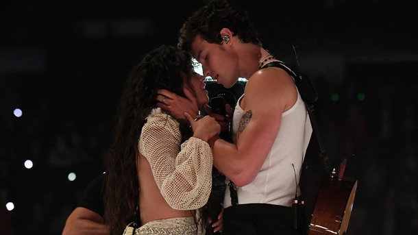 Camila Cabello et Shawn Mendes: elle révèle le moment où elle est tombée amoureuse