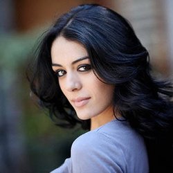 Sofia Essaïdi veut tout