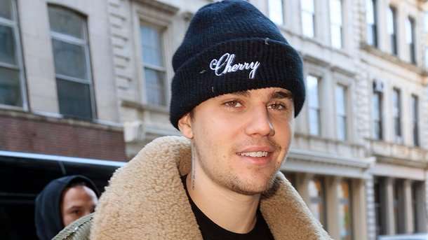 Justin Bieber lance un défi à un célèbre acteur