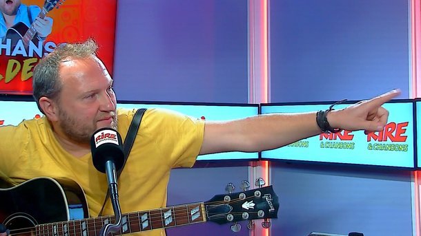 Mélanie - La chanson d'Oldelaf "Mélanie, Ton visage, il est beaucoup bien, Et ton corps, il est bien zaussi..."