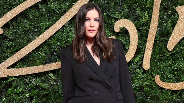 Liv Tyler : un grand-père peu conventionnel !