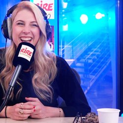 photo-son affiche - 1 heure de rire avec laura laune