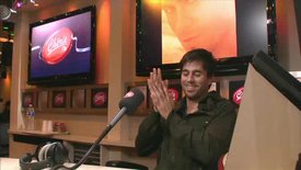 Enrique Iglesias au micro de Frédéric Ferrer
