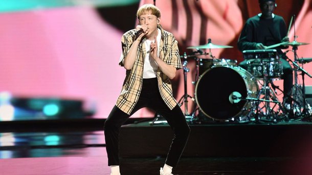 Eddy de Pretto: comment décrit-il son album "Cure"?