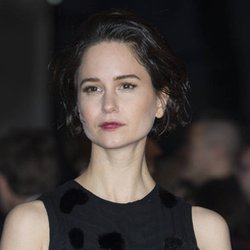 katherine-waterston
