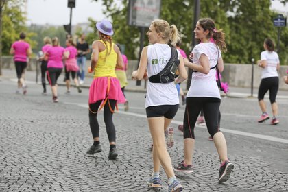 La team Fitnext/Chérie FM lors de la Parisienne