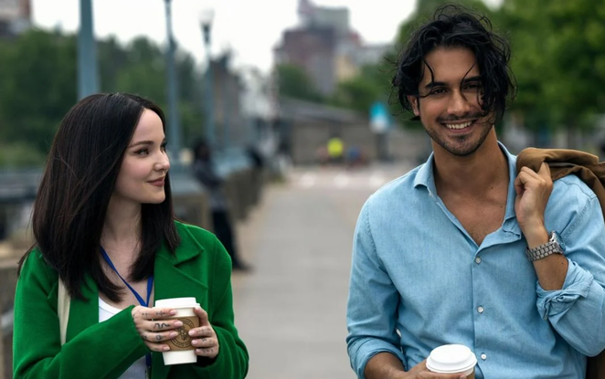 Dove Cameron et Avan Jogia dans la série "56 jours"