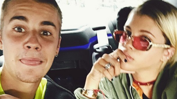 Justin Bieber et Sofia Richie : en amoureux au japon!