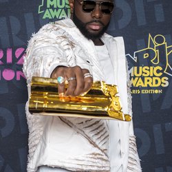 Gims - Photocall NRJ Music Awards Paris Edition