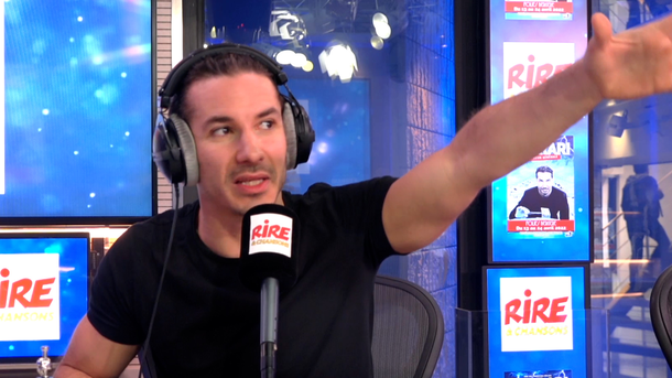 Jérémy Ferrari raconte sa rencontre incroyable, un matin, quand il était agent de sécurité, avec un gars... en slip !